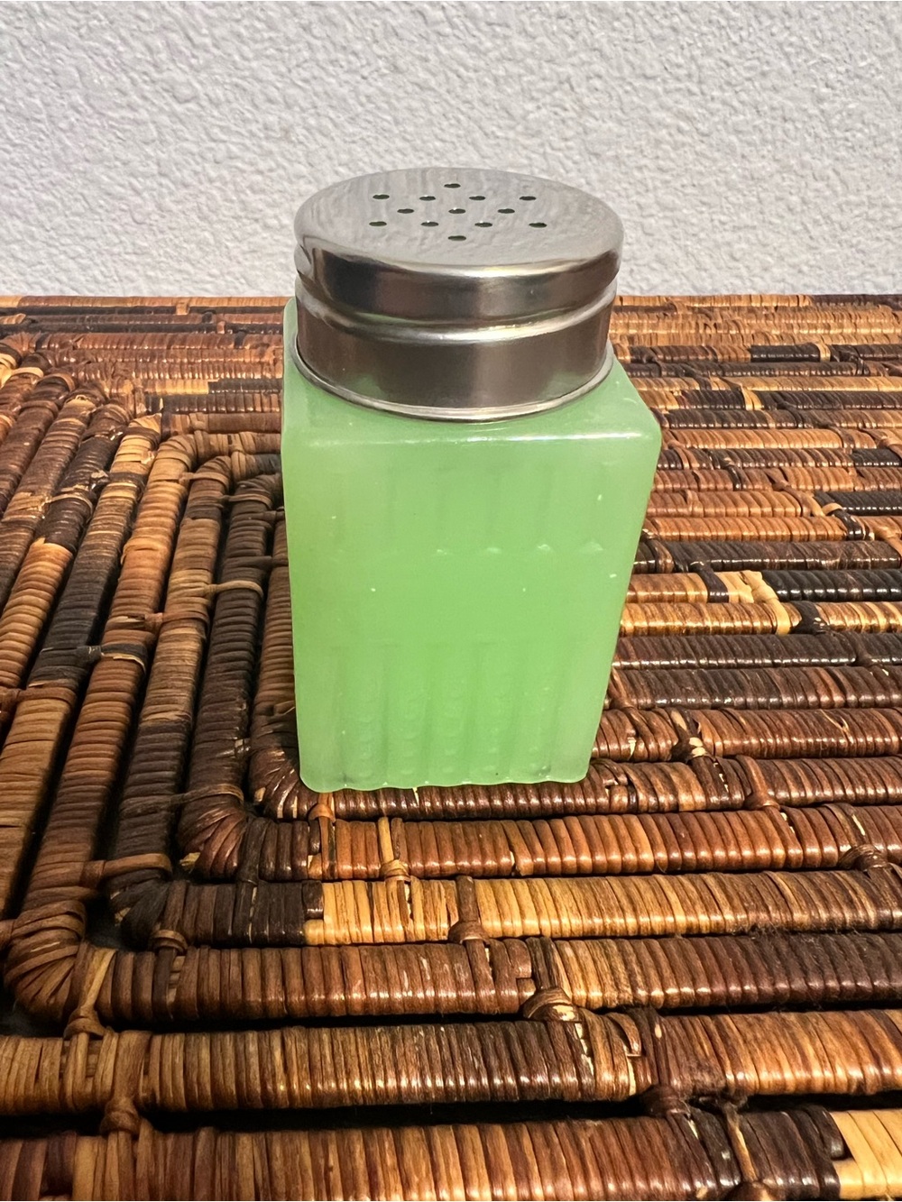 Green Glass Salt shaker Embossed/FREE when bundle